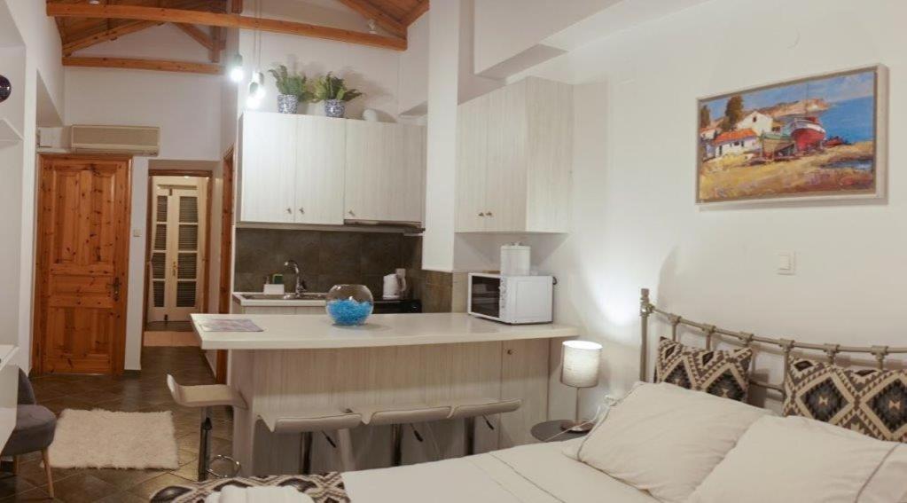 In Hydra Apartment Luaran gambar