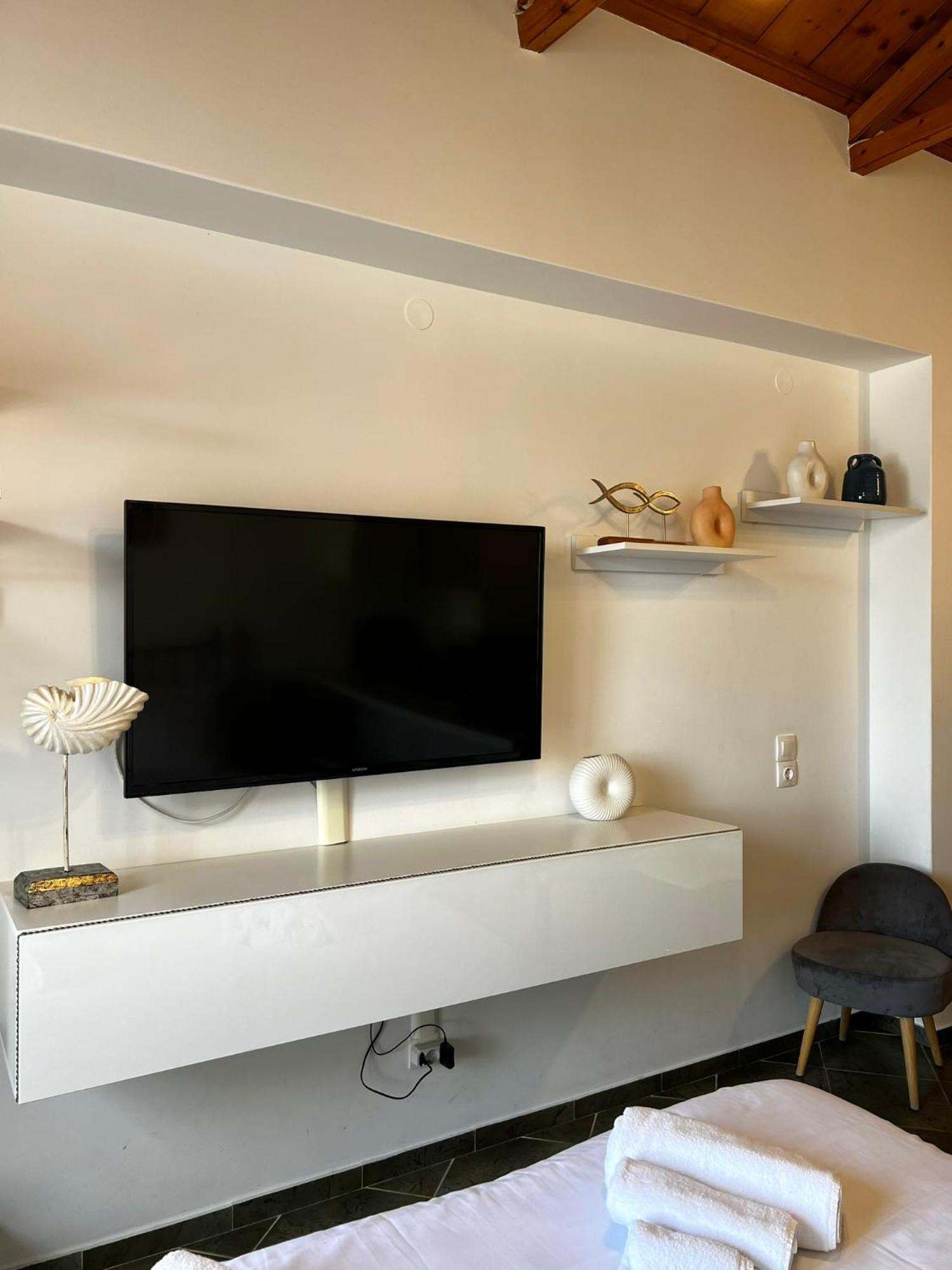 In Hydra Apartment Luaran gambar